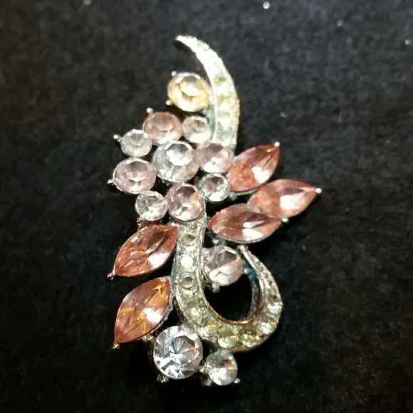 Jewelry Vintage Glass Brooch Poshmark